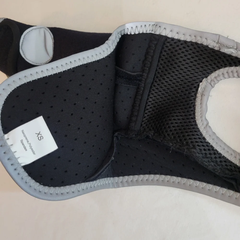 NWT‎ Furtent Dog Recovery Sleeve Right Leg XS Prevent Licking Surgery Wound